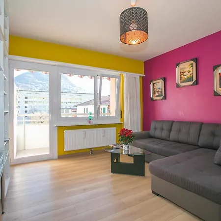 Apartment Fashion *